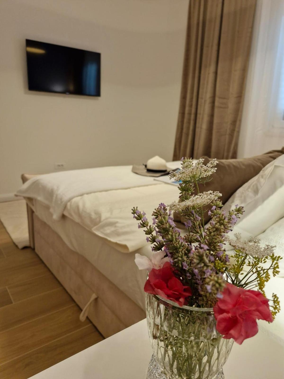 Sea View Luxury Apart Hotel Villa Conte With Swiming Pool And Romantic Spa ポドストラナ エクステリア 写真