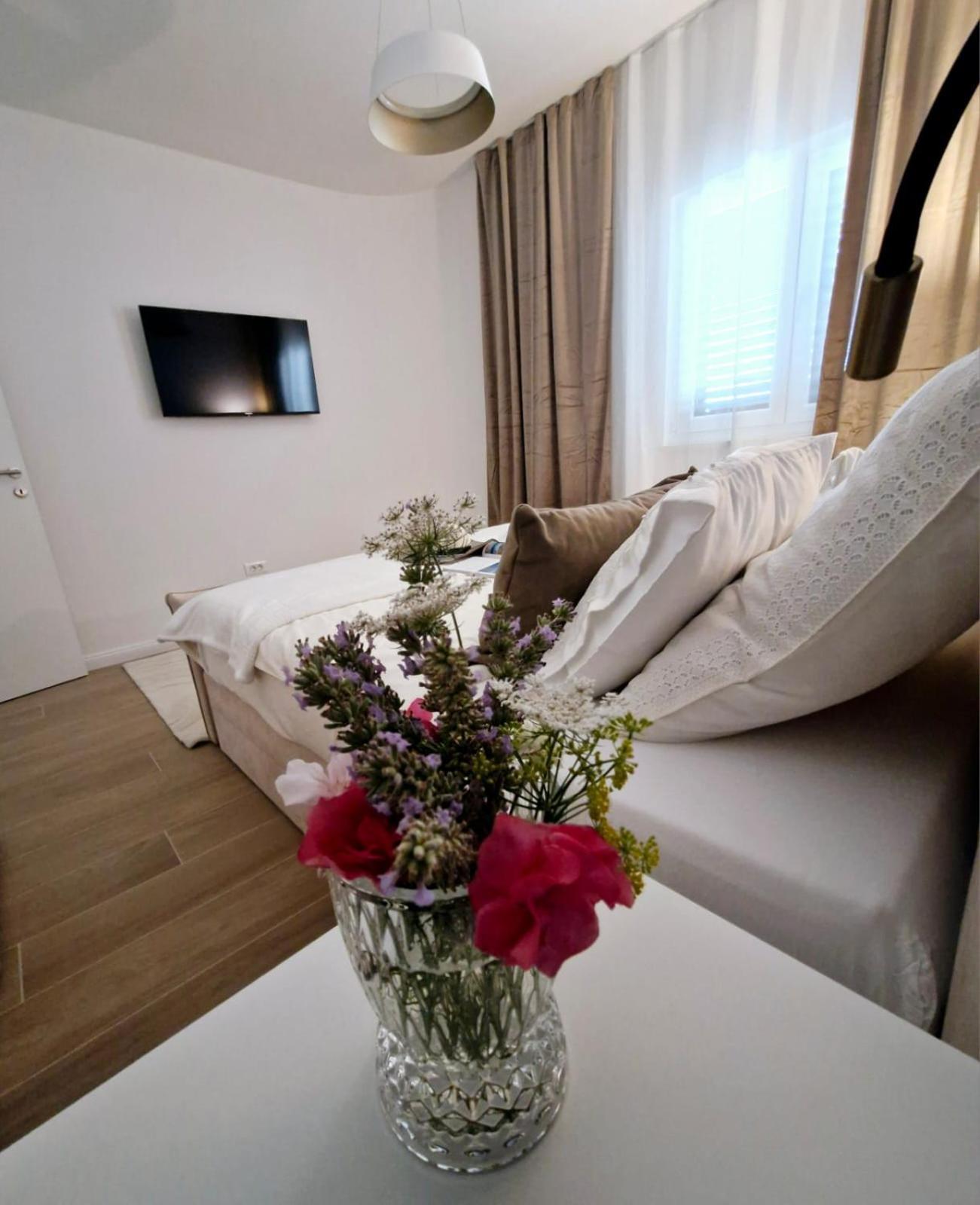 Sea View Luxury Apart Hotel Villa Conte With Swiming Pool And Romantic Spa ポドストラナ エクステリア 写真